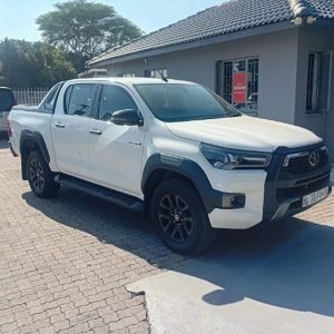2025 Toyota Hilux 2.8 GD-6 Raised Body Legend RS 4X4 Double Cab Auto (MHEV)